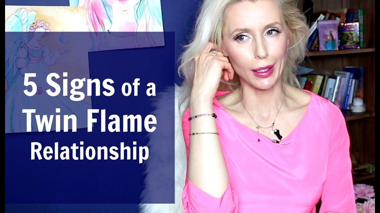 5 Signs Of  A TWIN FLAME relationship